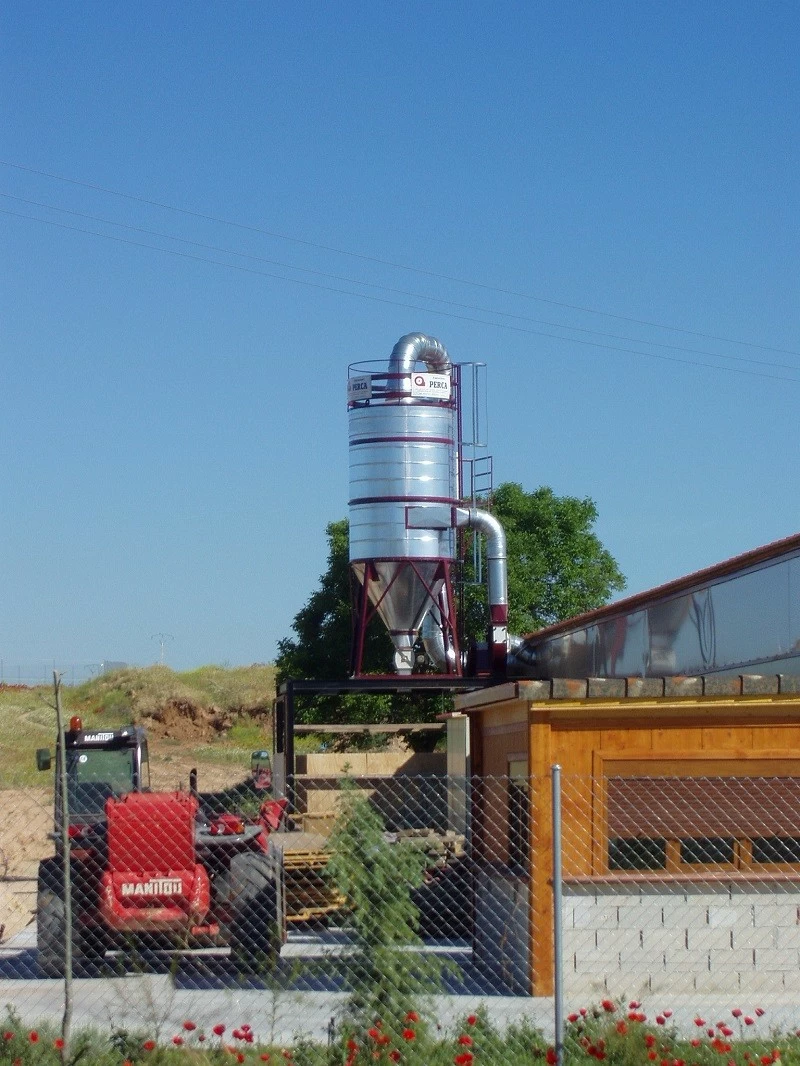 Filtros con limpieza de mangas por vibración con descarga a silo de construcción