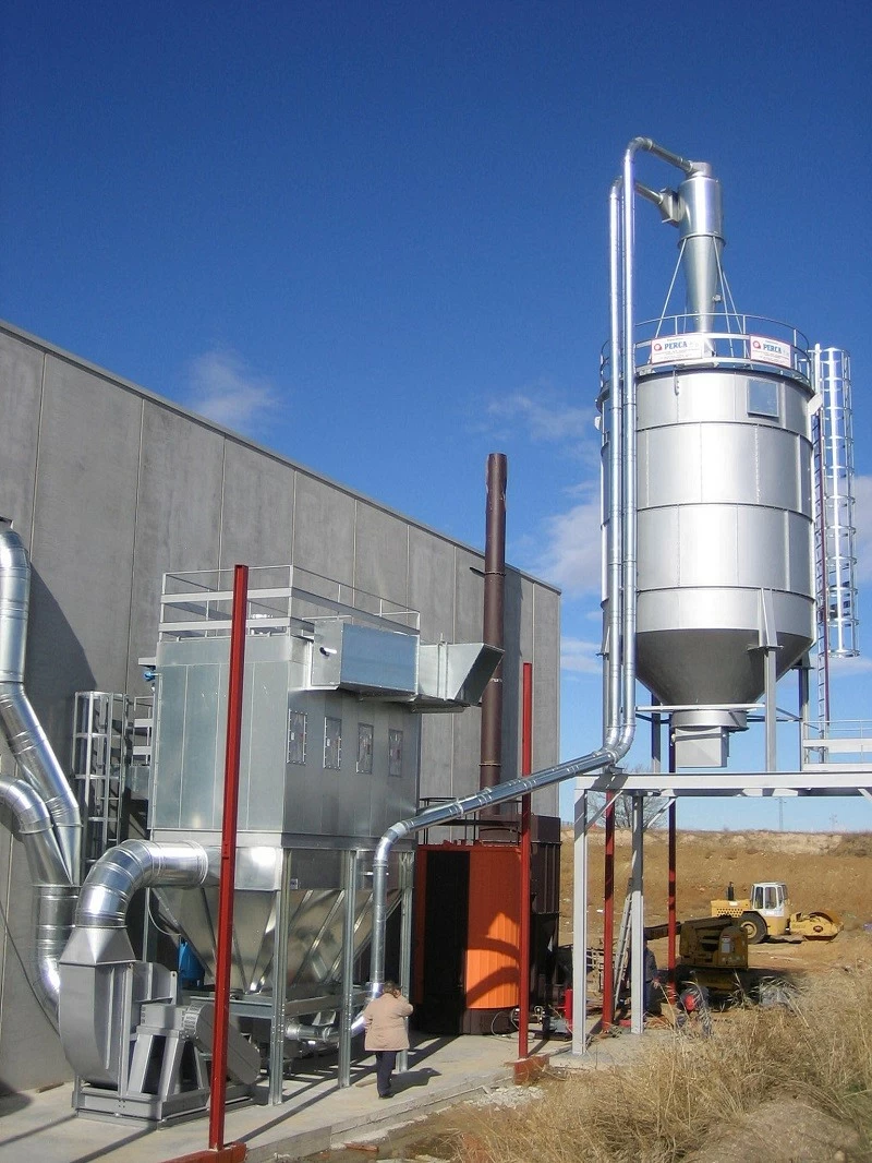 Silos de almacenamiento llenados por transporte de material mediante ciclon en circuito cerrado