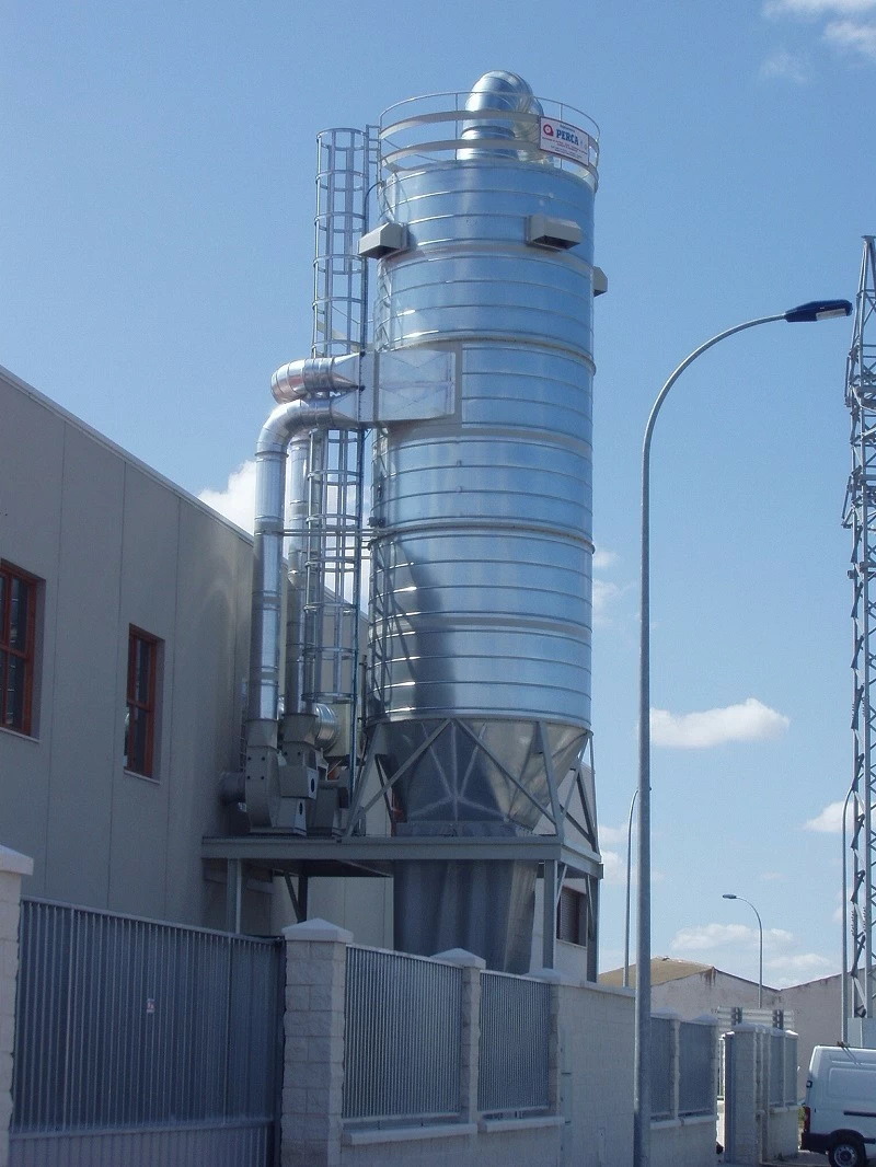 Silo-filtro con limpieza automática de mangas por vibración