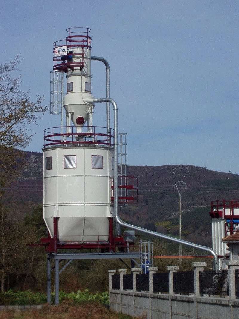 Filtro microjet para transporte neumático de residuos y descarga a silo metálico