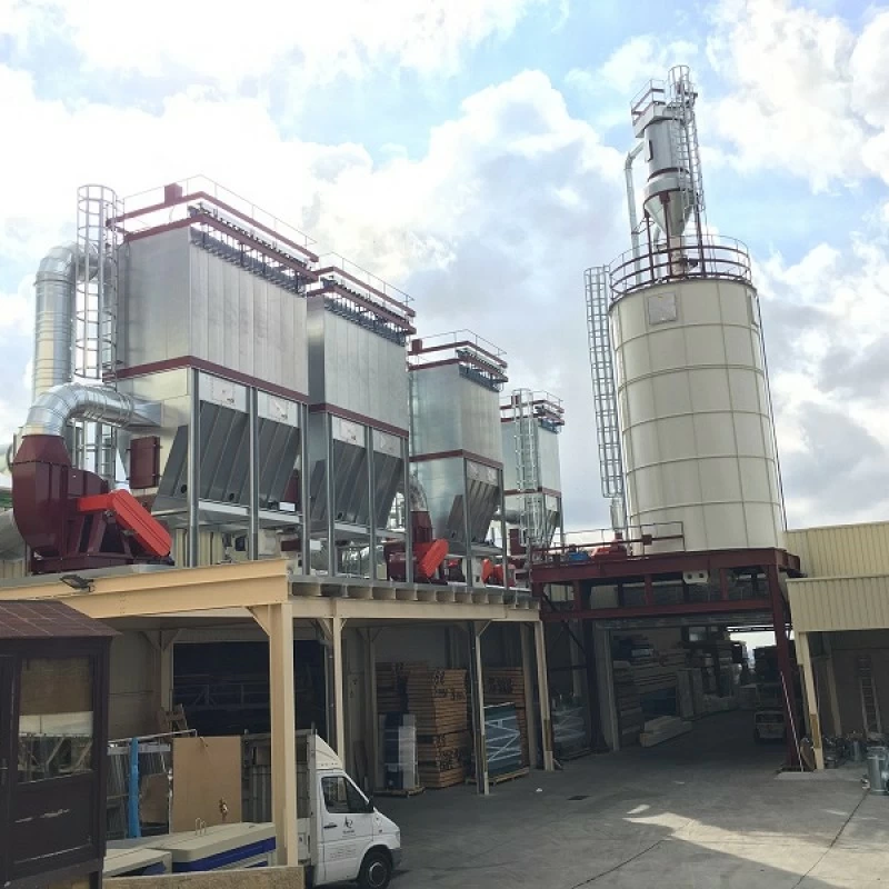 Silos de almacenamiento llenados por transporte neumático de material mediante microjet